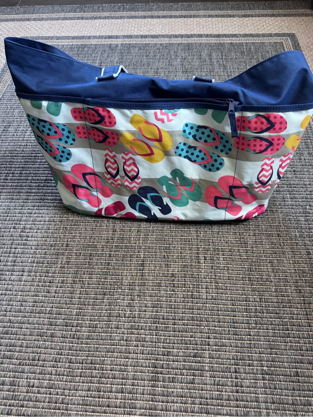 Canvas Tote with Multicolor Flip-Flop Print - Navy Trim